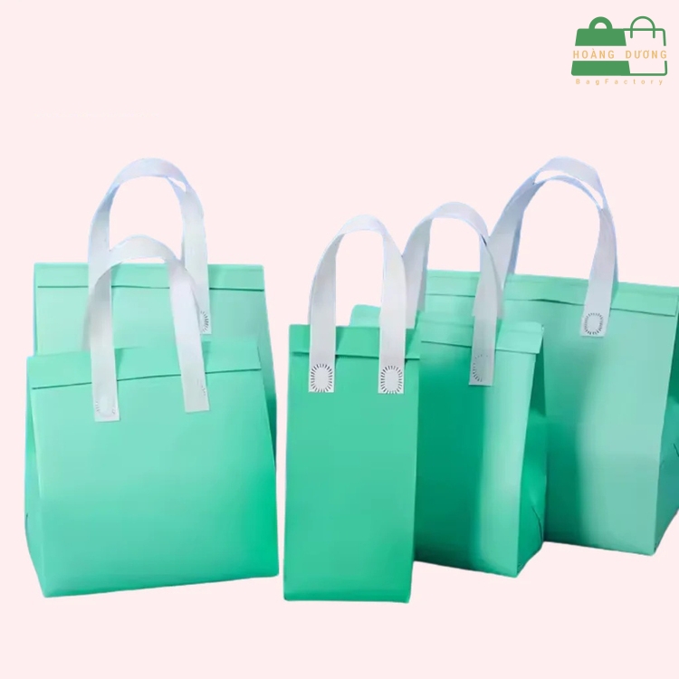Đặt túi giữ nhiệt tại xưởng bạn có thể tuỳ chỉnh theo nhu cầu của mình