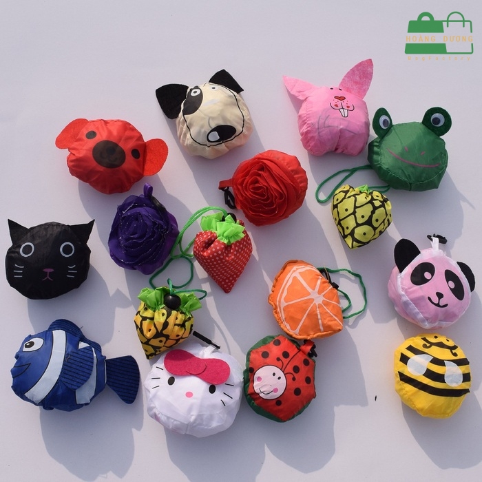 Túi vải dù gấp gọn có thể tạo thành nhiều hình thú ngỗ nghĩnh khác nhau