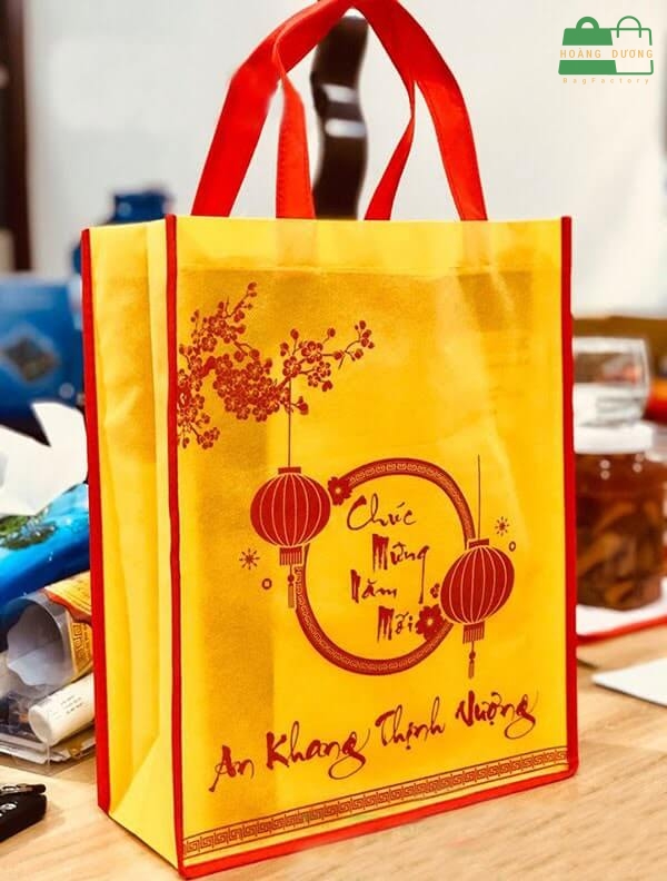 tui-vai-dung-qua-tet-06