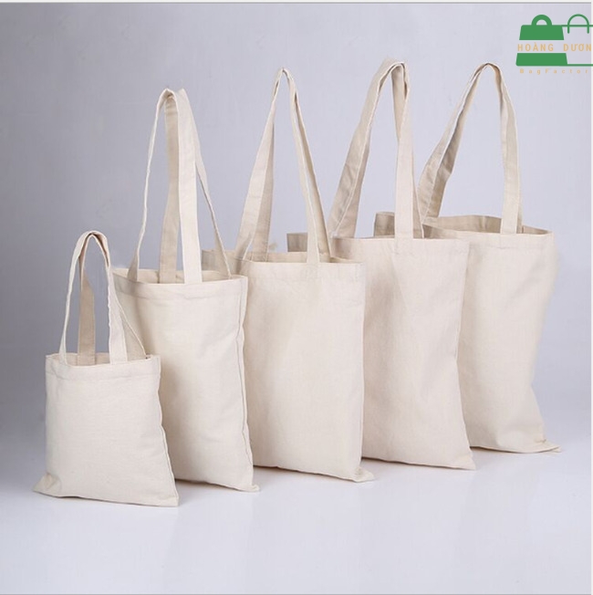 Túi canvas trơn có thiết kế đơn giản, dễ phối đồ