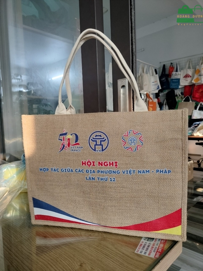 Túi vải đay dùng nhiều trong các hội nghị