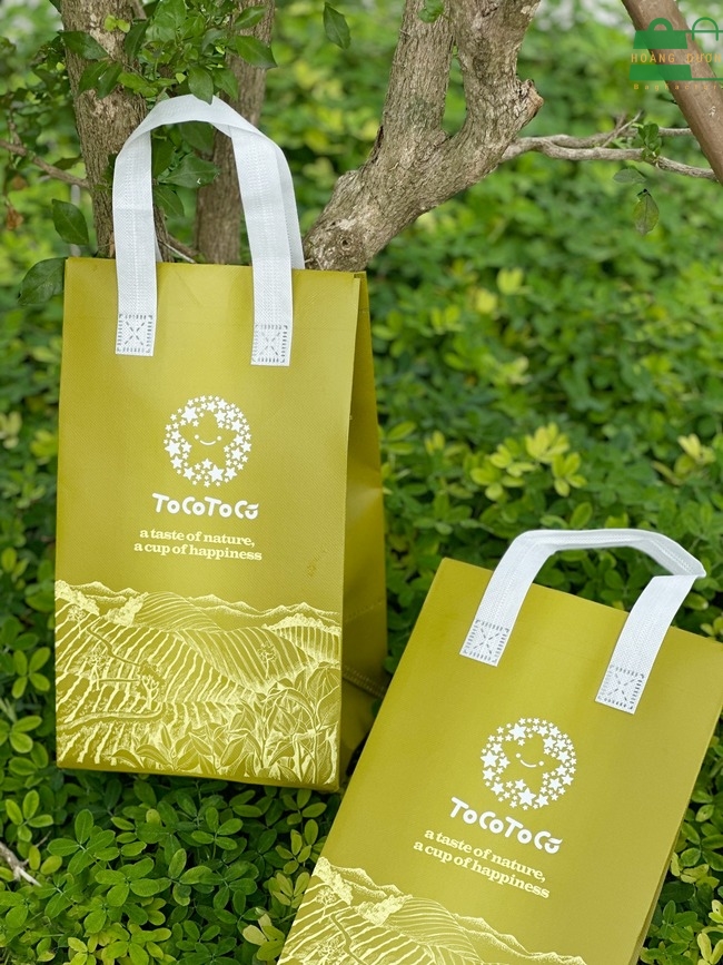 Túi giao trà sữa in logo thương hiệu